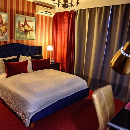 Vila Sarada Boutique Дева Екстериор снимка