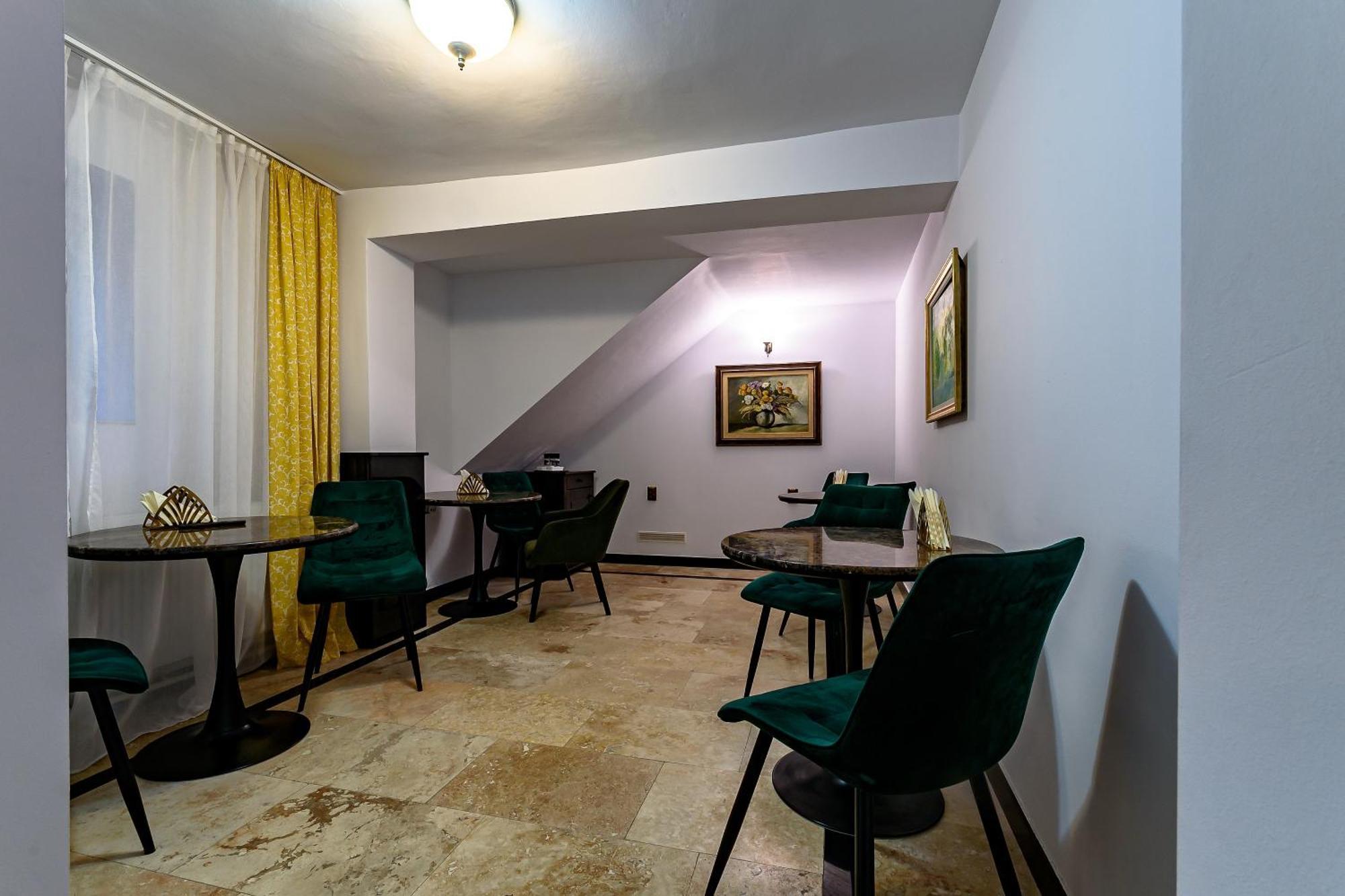 Vila Sarada Boutique Дева Екстериор снимка