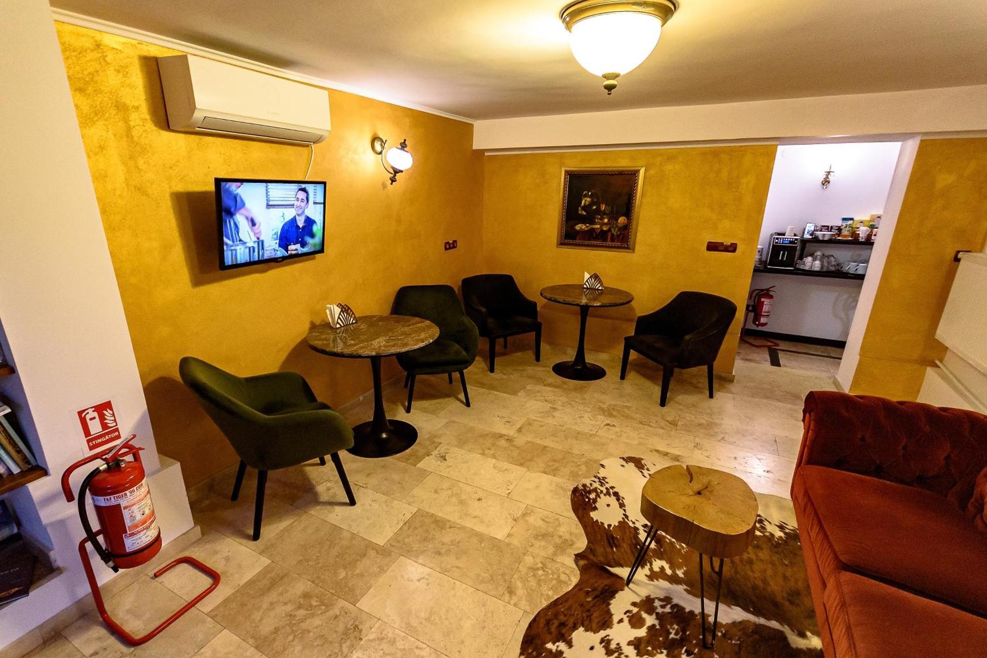 Vila Sarada Boutique Дева Екстериор снимка