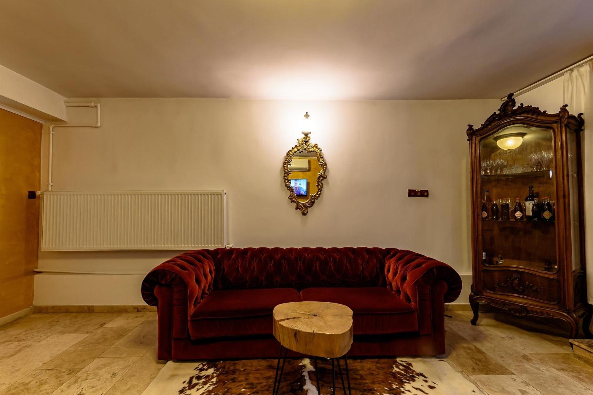 Vila Sarada Boutique Дева Екстериор снимка