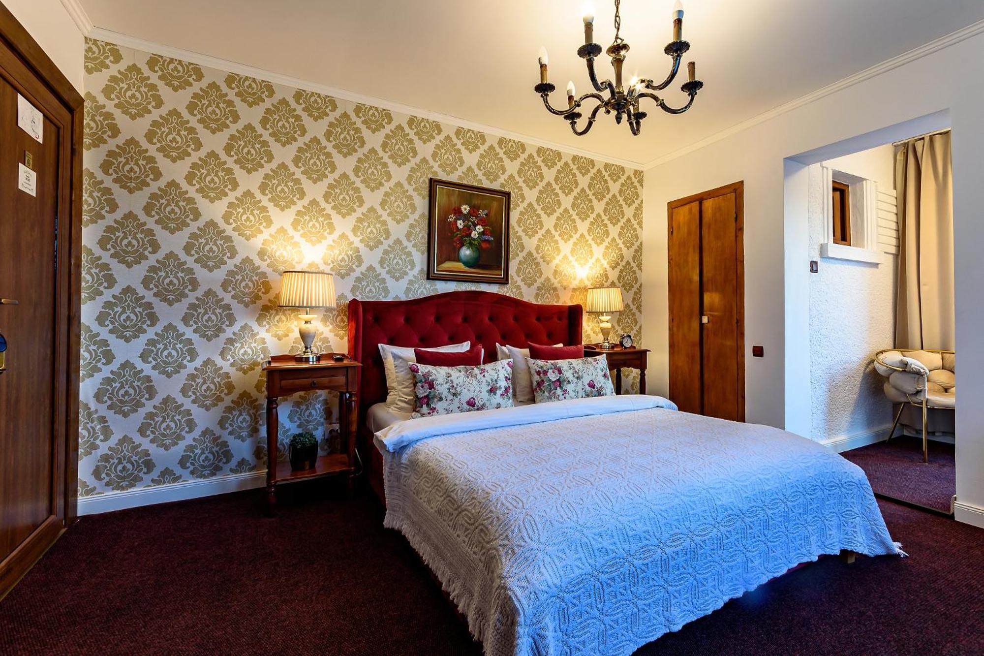 Vila Sarada Boutique Дева Екстериор снимка