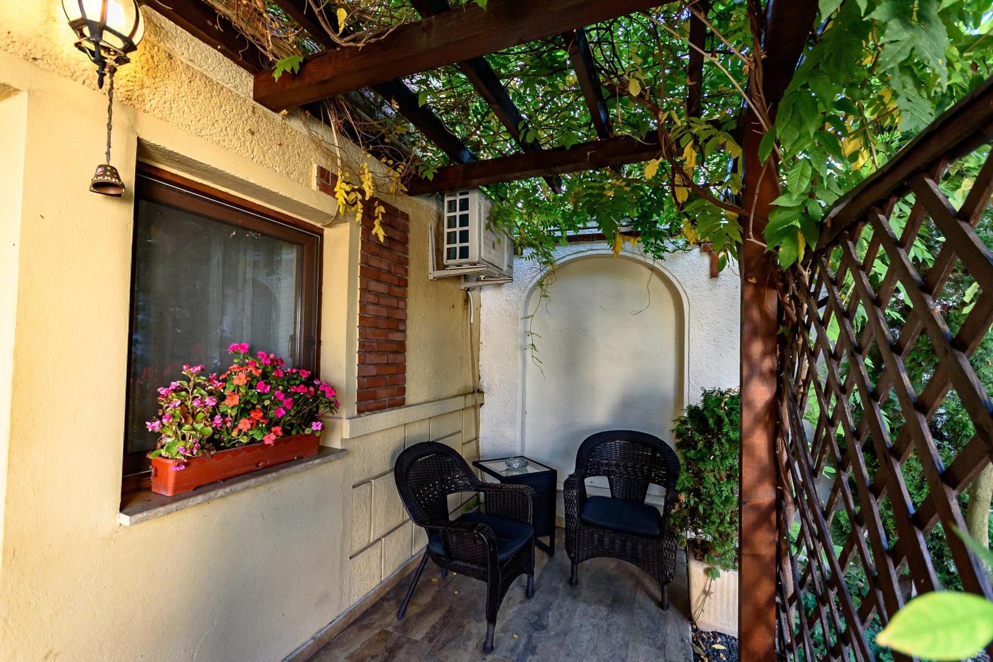 Vila Sarada Boutique Дева Екстериор снимка
