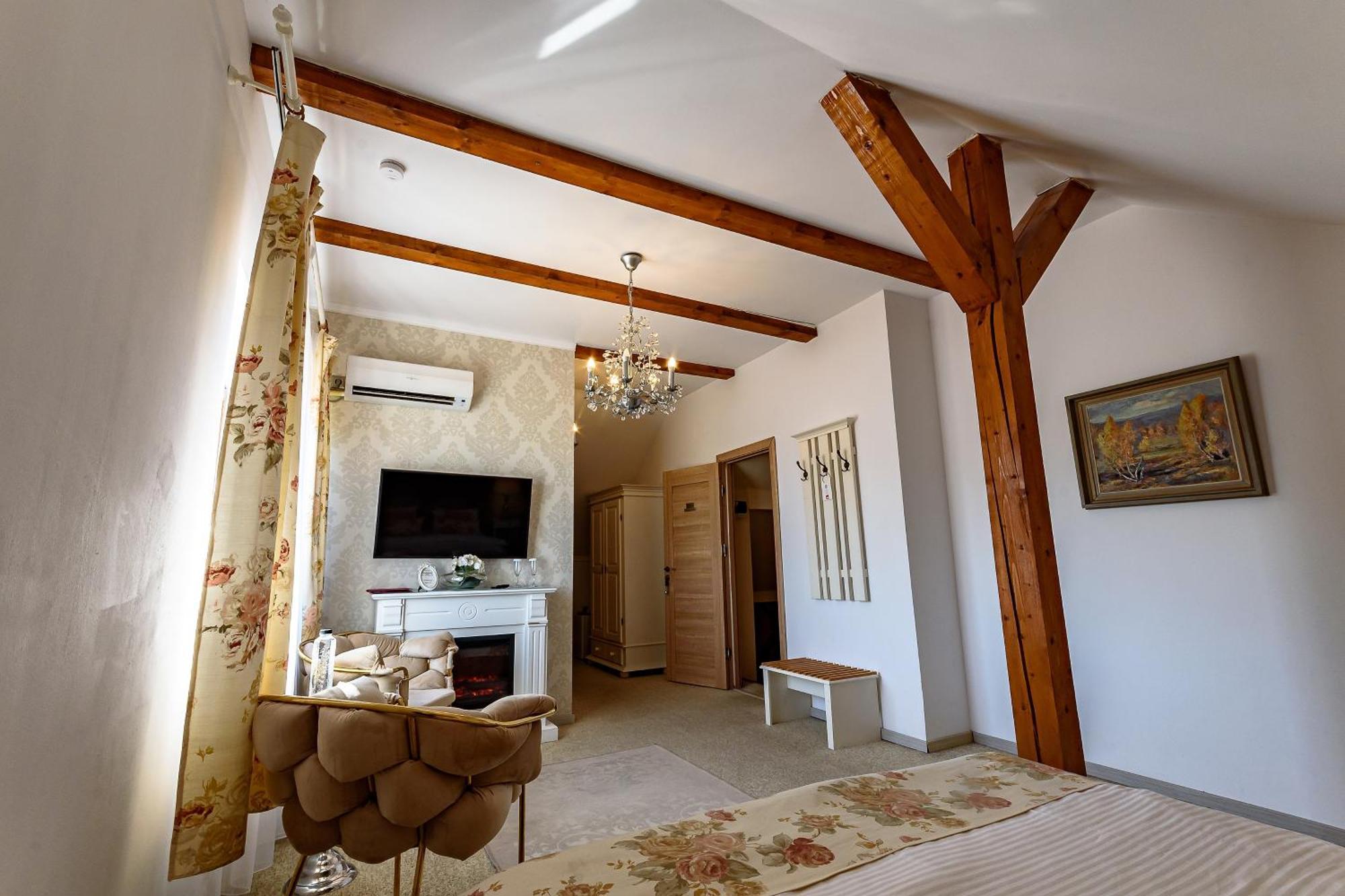 Vila Sarada Boutique Дева Екстериор снимка