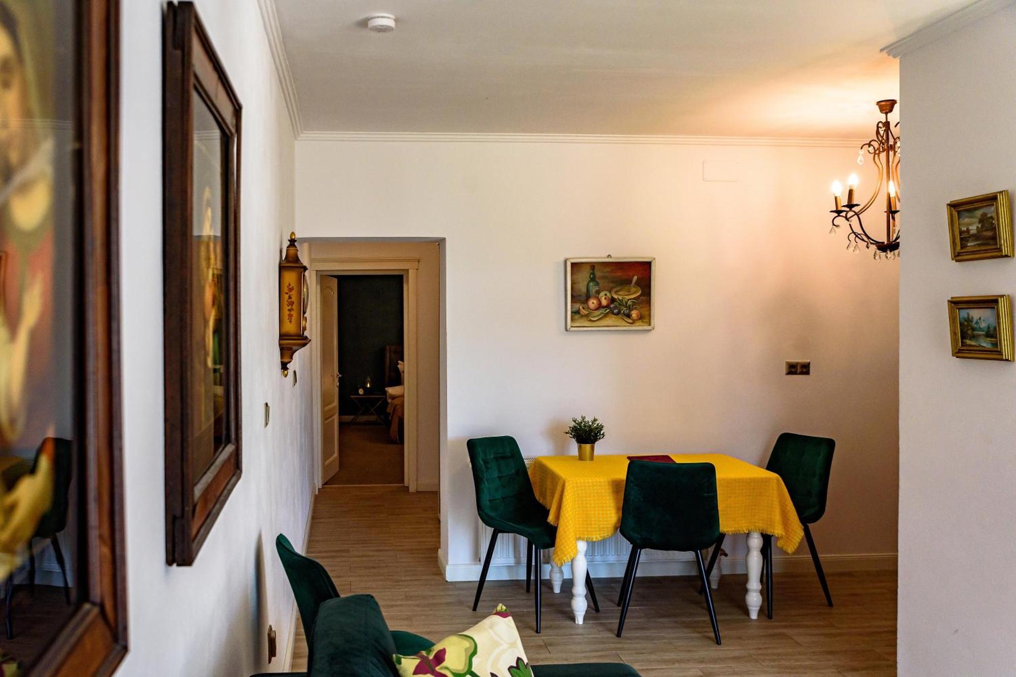 Vila Sarada Boutique Дева Екстериор снимка